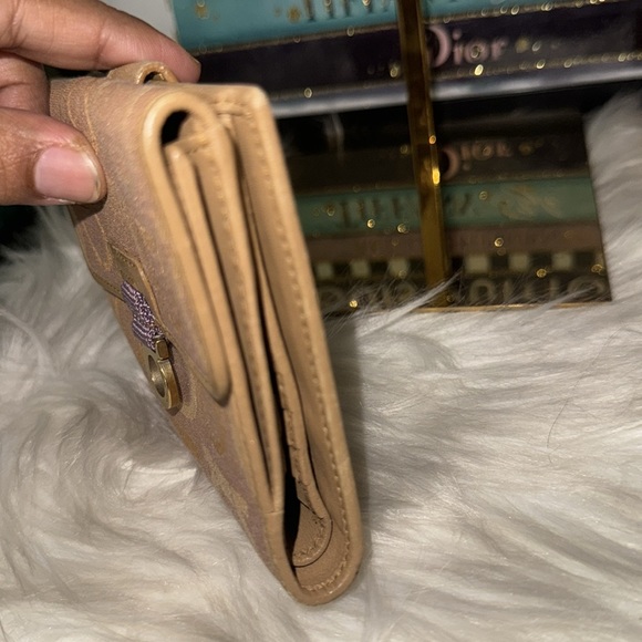 Authentic Salvatore Ferragamo wallet - Picture 12 of 14